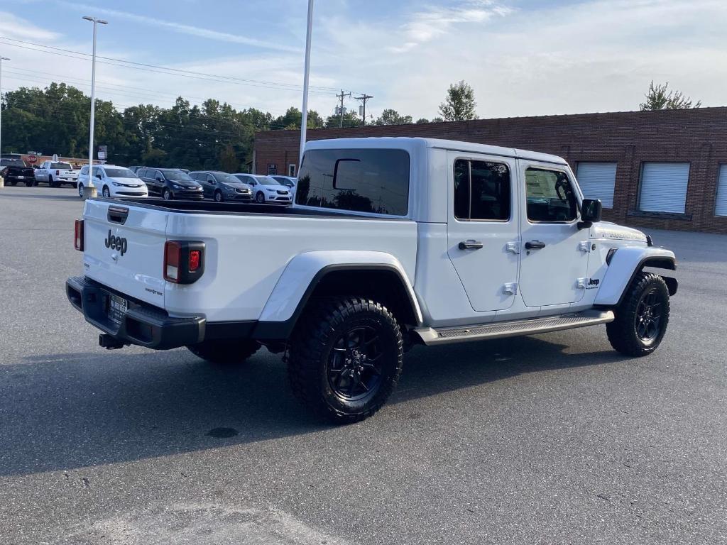 new 2025 Jeep Gladiator car, priced at $46,860