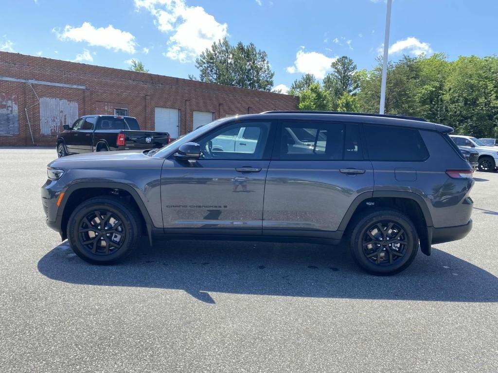 new 2025 Jeep Grand Cherokee L car, priced at $43,752