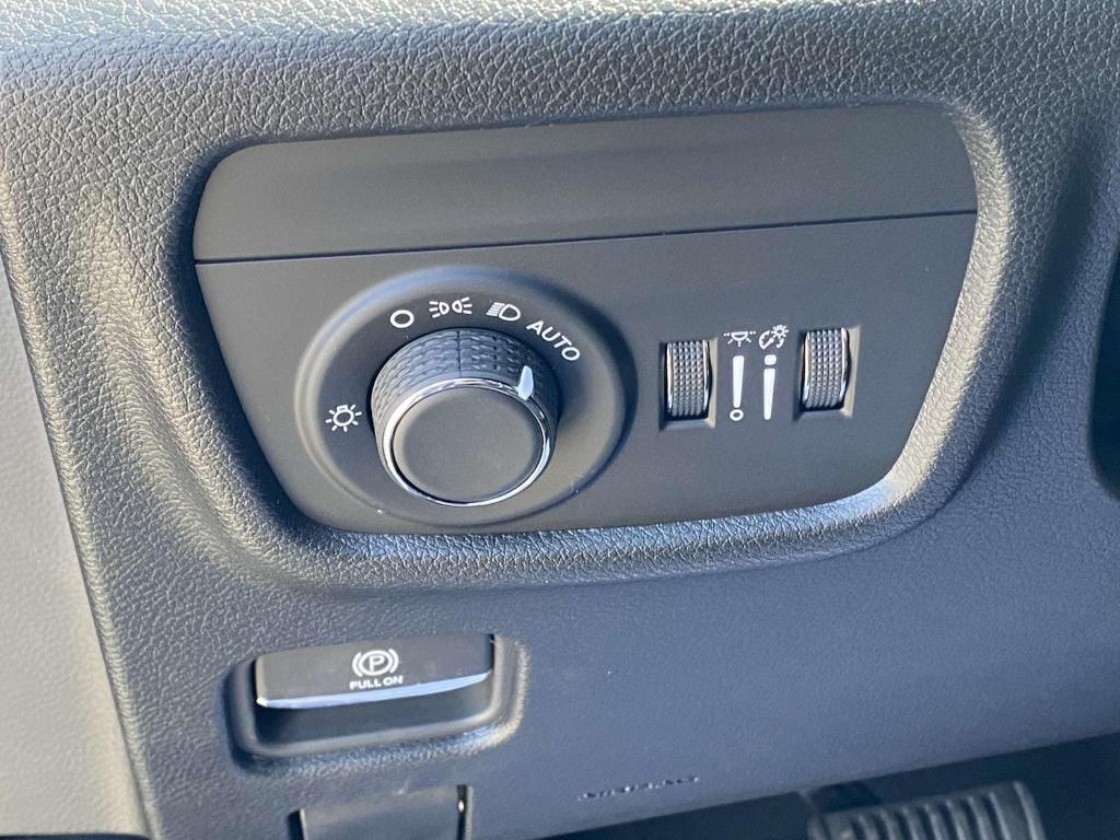 new 2025 Jeep Grand Cherokee L car, priced at $43,752