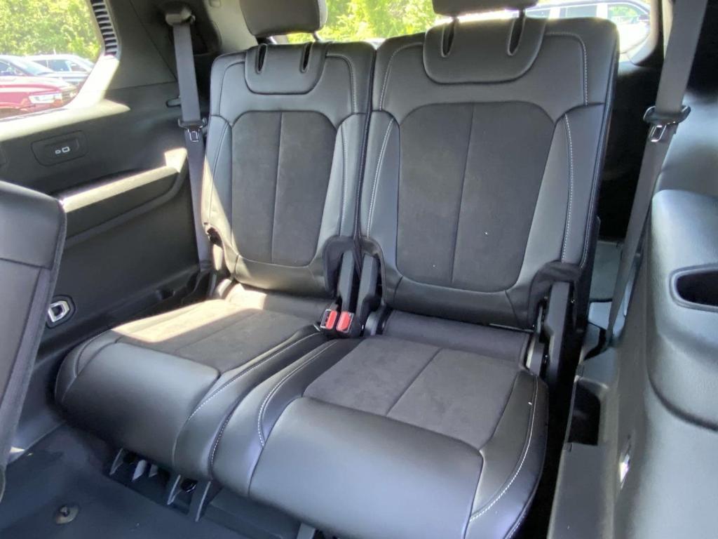 new 2025 Jeep Grand Cherokee L car, priced at $43,752