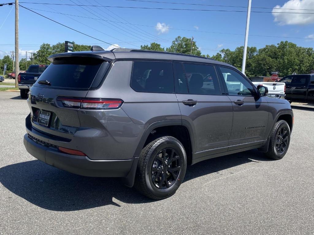 new 2025 Jeep Grand Cherokee L car, priced at $43,752