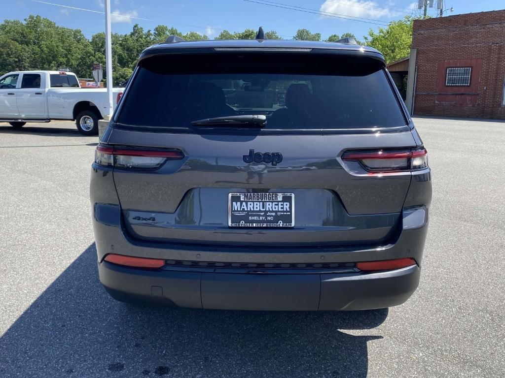 new 2025 Jeep Grand Cherokee L car, priced at $43,752