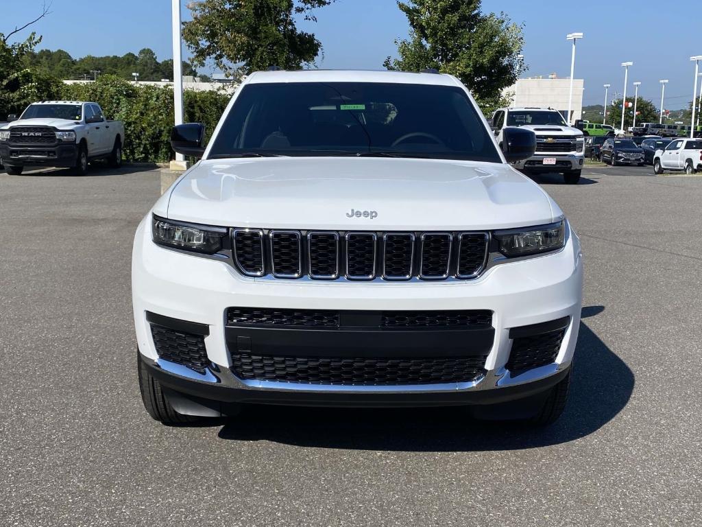 new 2025 Jeep Grand Cherokee L car, priced at $42,825