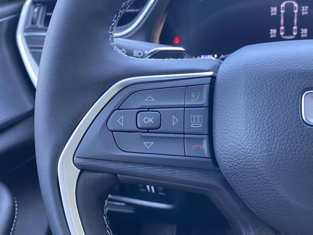 new 2025 Jeep Grand Cherokee L car, priced at $42,825