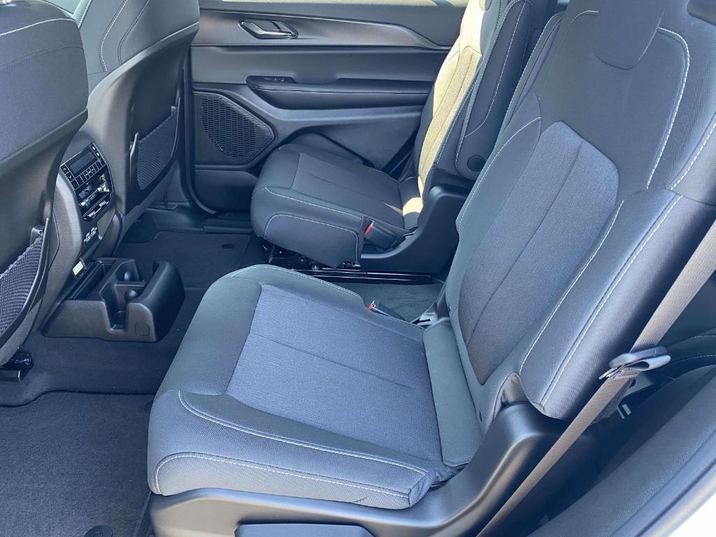 new 2025 Jeep Grand Cherokee L car, priced at $42,825