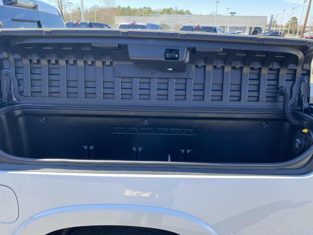 new 2025 Ram 1500 car, priced at $73,618