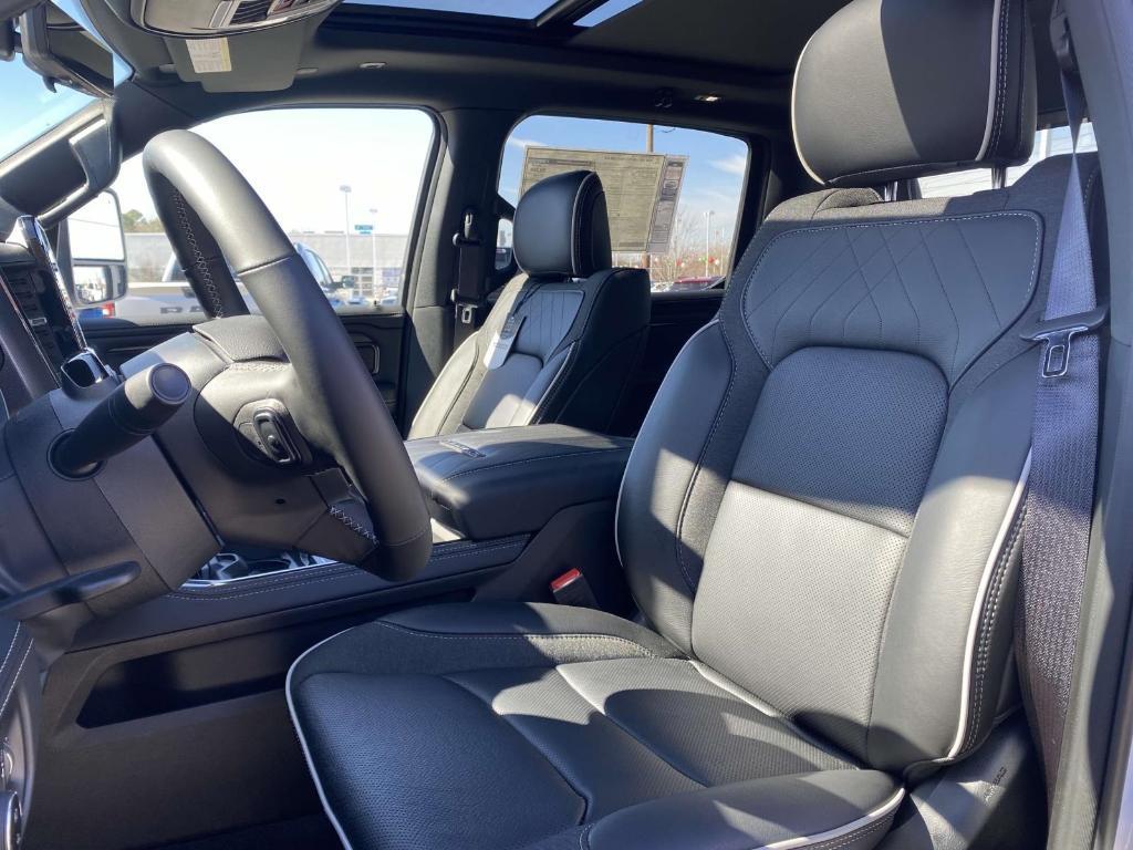 new 2025 Ram 1500 car, priced at $73,618