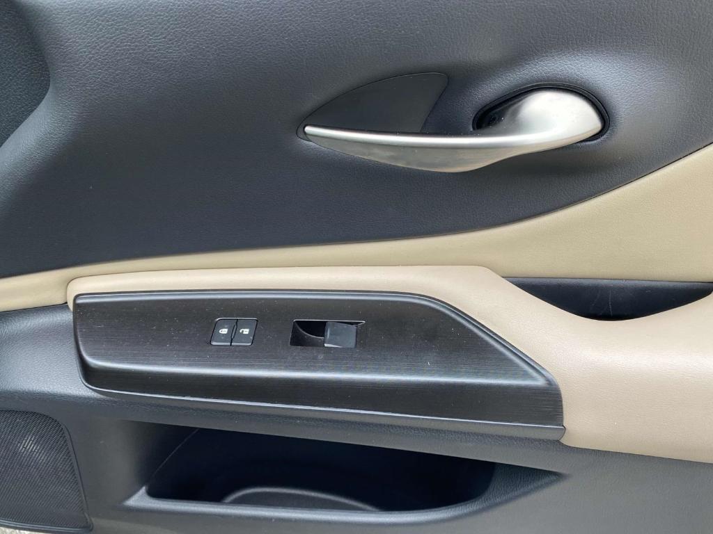 used 2019 Lexus ES 350 car, priced at $26,994