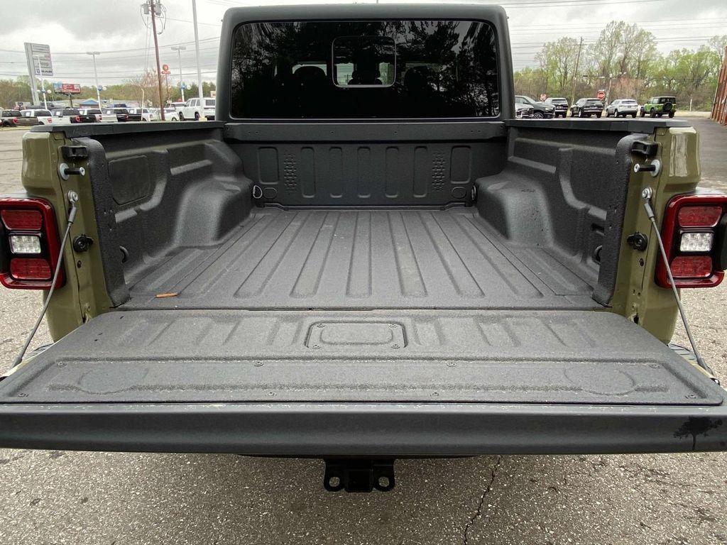 new 2025 Jeep Gladiator car, priced at $56,135