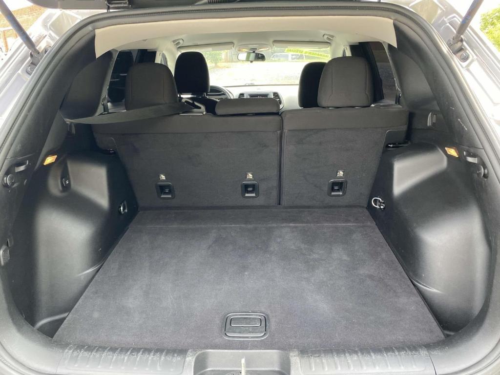 used 2019 Jeep Cherokee car, priced at $13,994