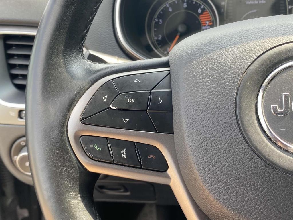 used 2019 Jeep Cherokee car, priced at $13,994