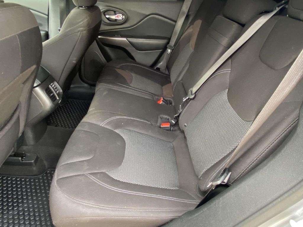 used 2019 Jeep Cherokee car, priced at $13,994