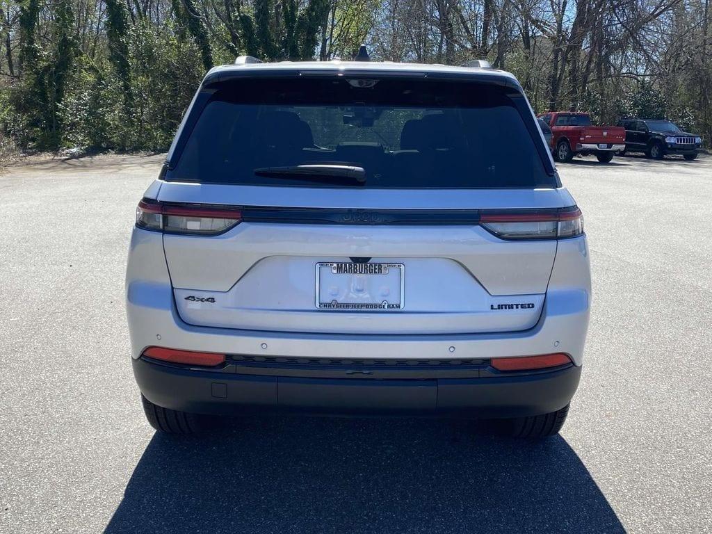 new 2025 Jeep Grand Cherokee car, priced at $55,455