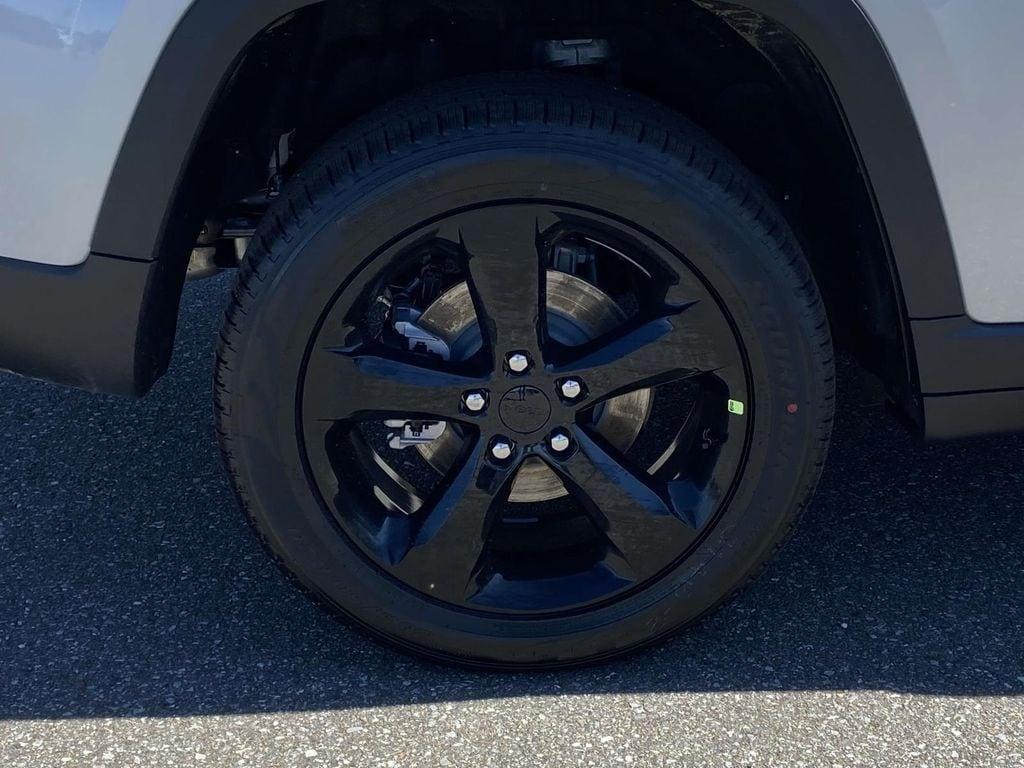 new 2025 Jeep Grand Cherokee car, priced at $55,455