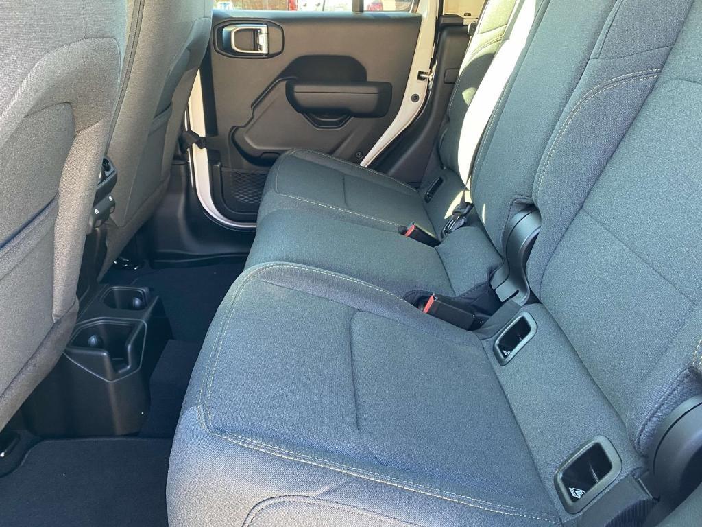 new 2025 Jeep Gladiator car, priced at $44,480