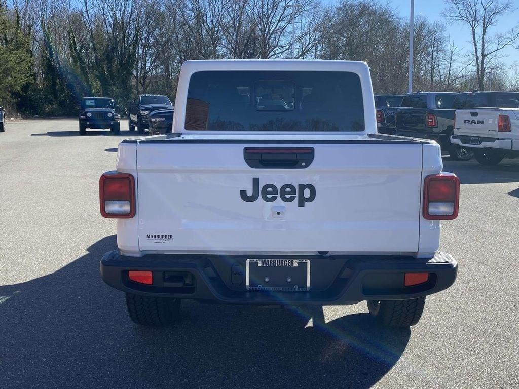 new 2025 Jeep Gladiator car, priced at $41,790