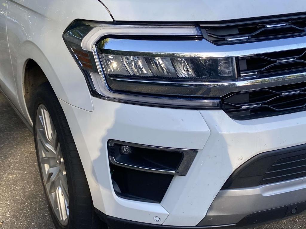 used 2023 Ford Expedition car, priced at $49,599