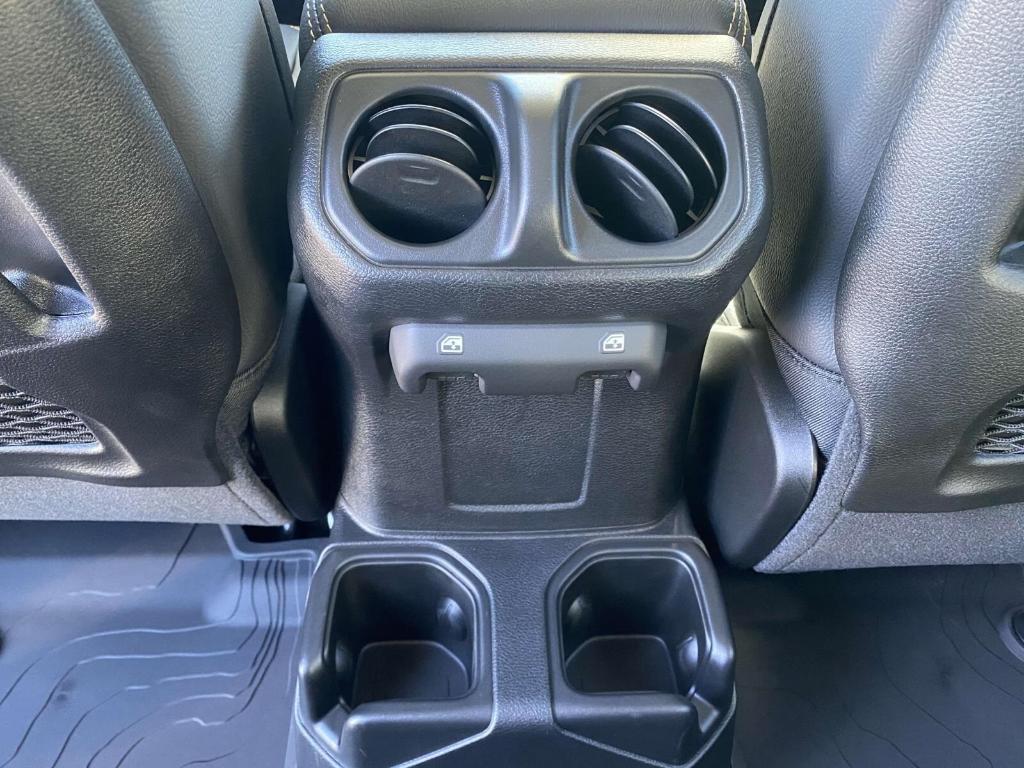 new 2025 Jeep Gladiator car, priced at $47,455