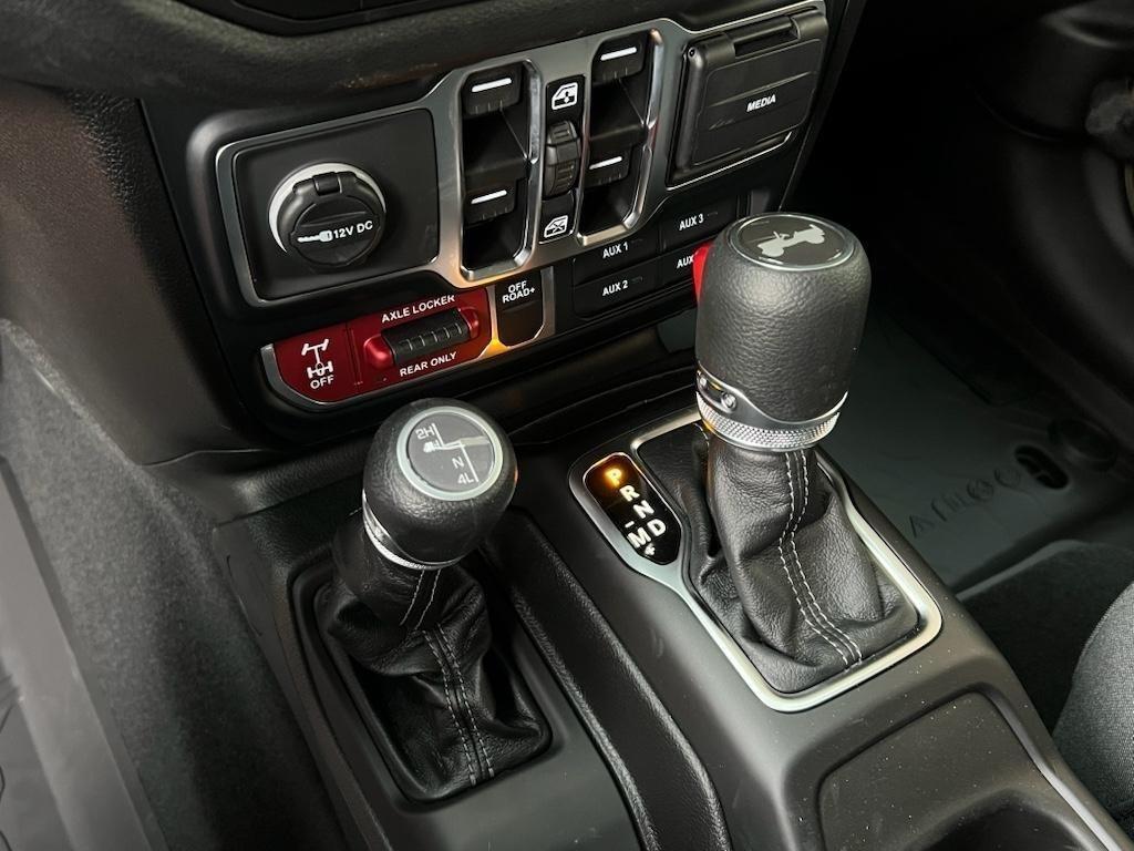 new 2025 Jeep Wrangler car, priced at $56,592