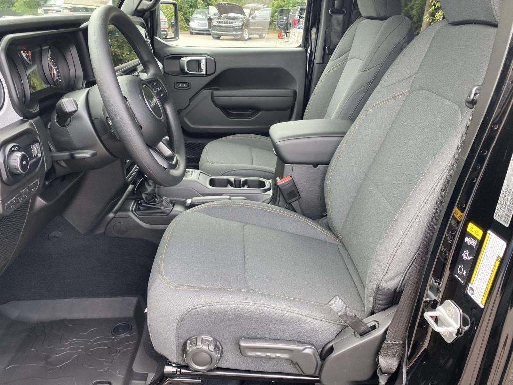 new 2026 Jeep Wrangler car, priced at $44,740