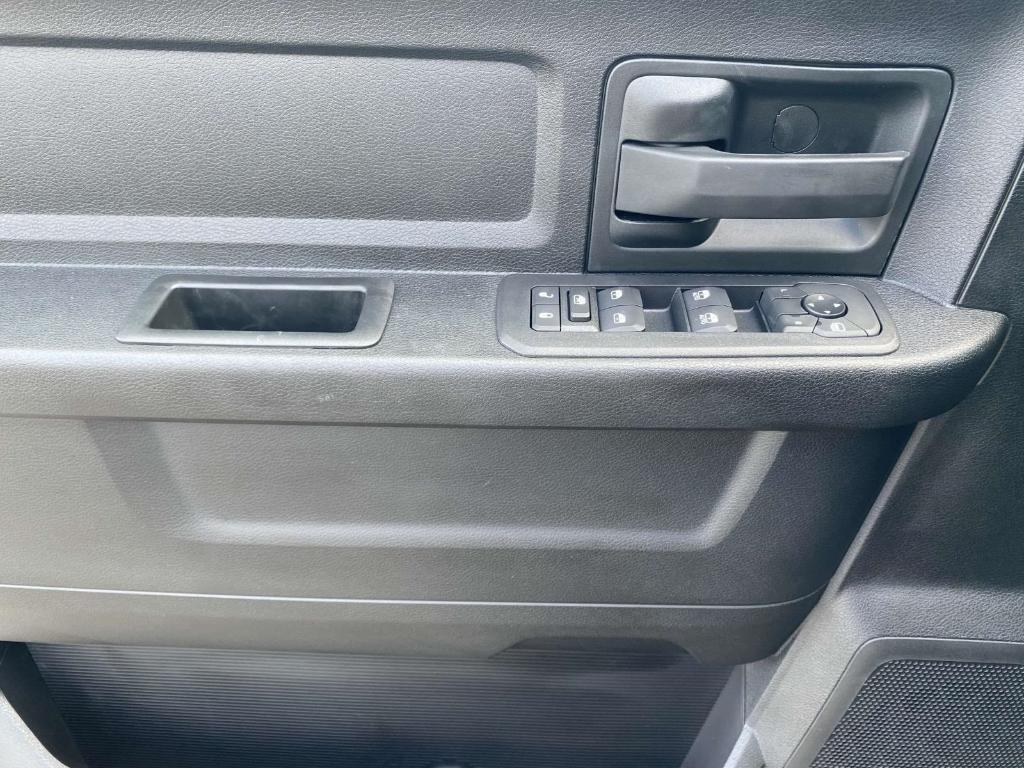 new 2025 Ram 2500 car, priced at $58,717