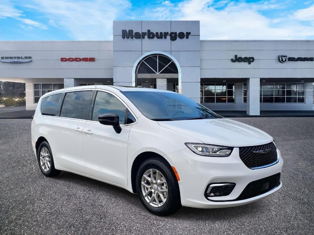 new 2026 Chrysler Pacifica car, priced at $46,635