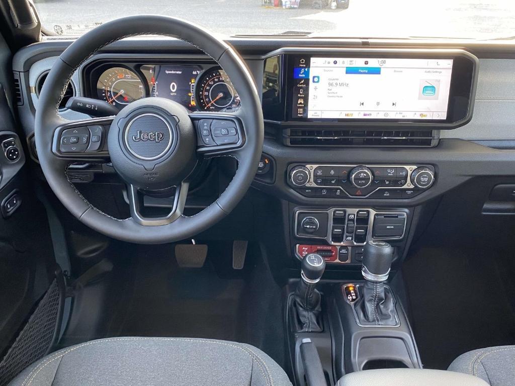 new 2025 Jeep Wrangler car, priced at $58,270