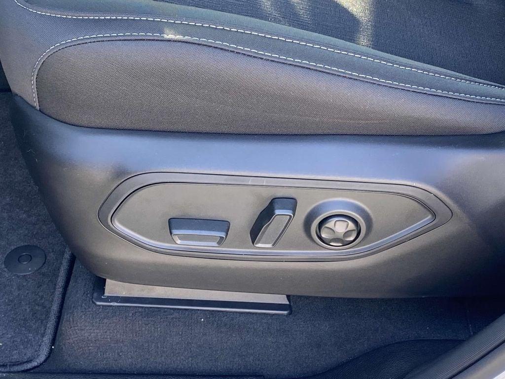 new 2025 Jeep Grand Cherokee car, priced at $42,375