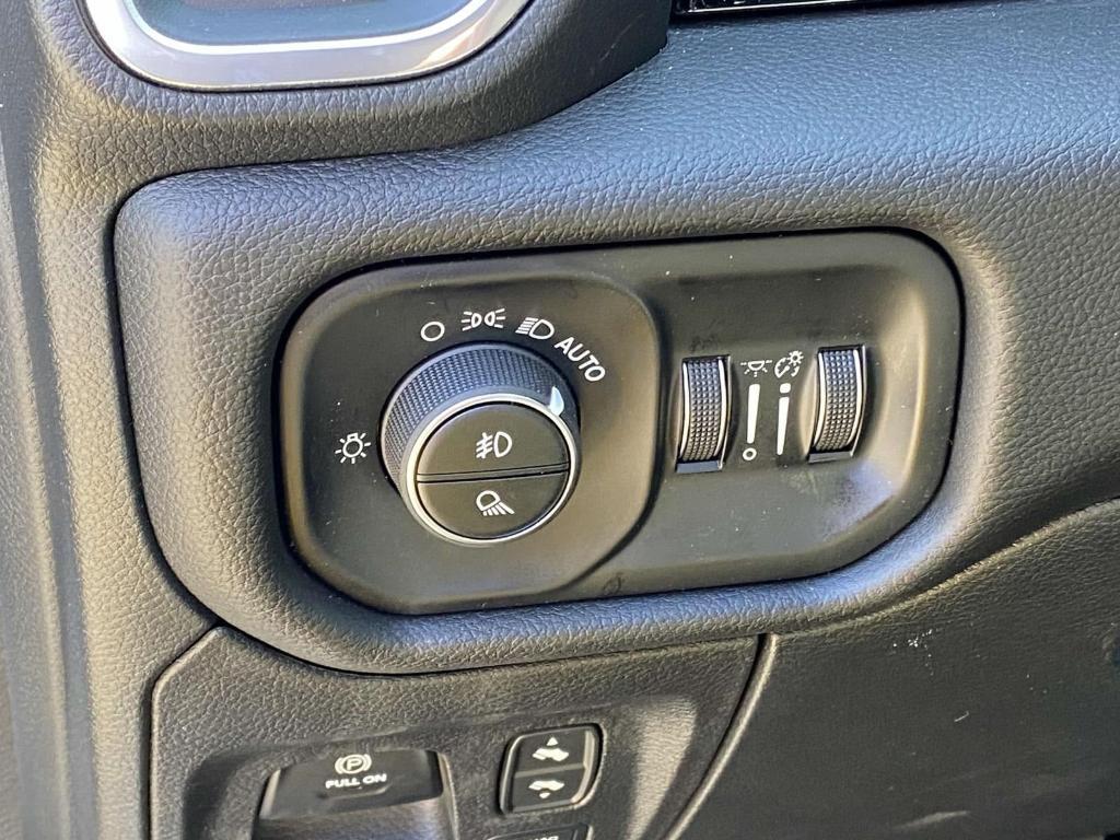 new 2025 Ram 1500 car, priced at $65,421
