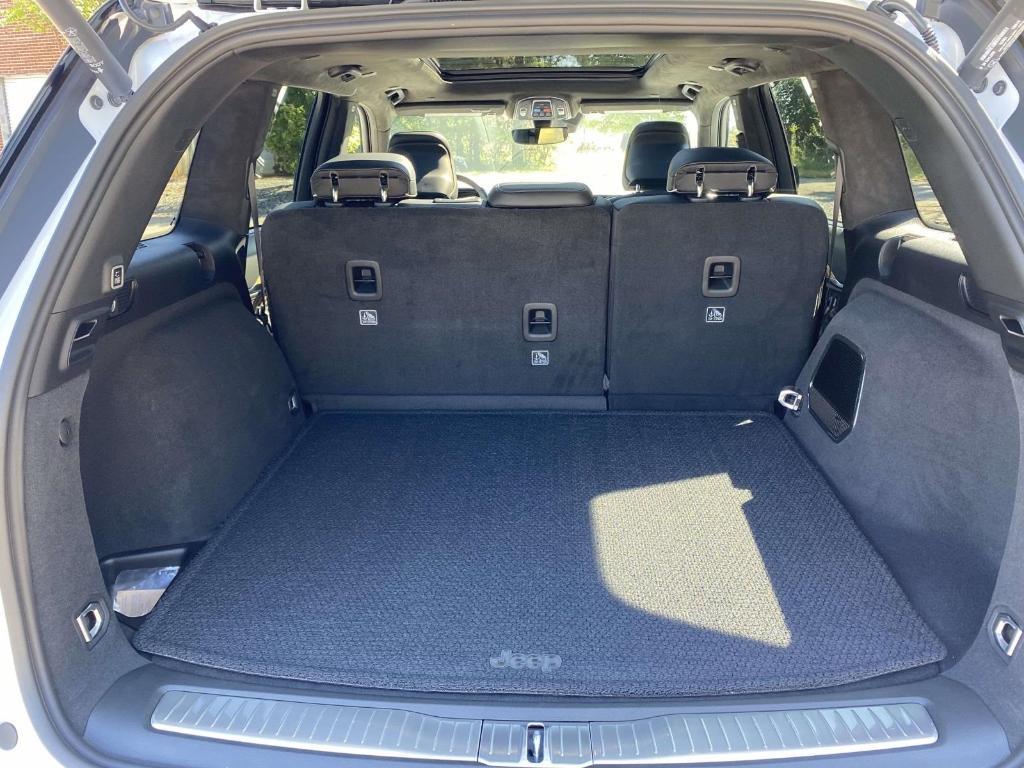 new 2025 Jeep Grand Cherokee car, priced at $65,715