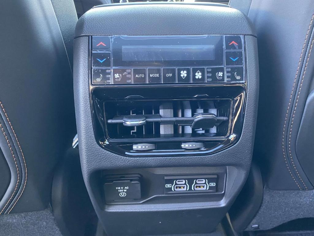 new 2025 Jeep Grand Cherokee car, priced at $65,715