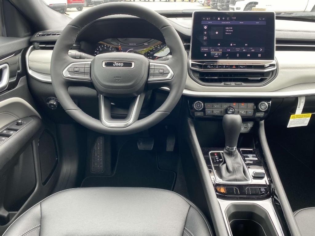 new 2025 Jeep Compass car, priced at $36,189