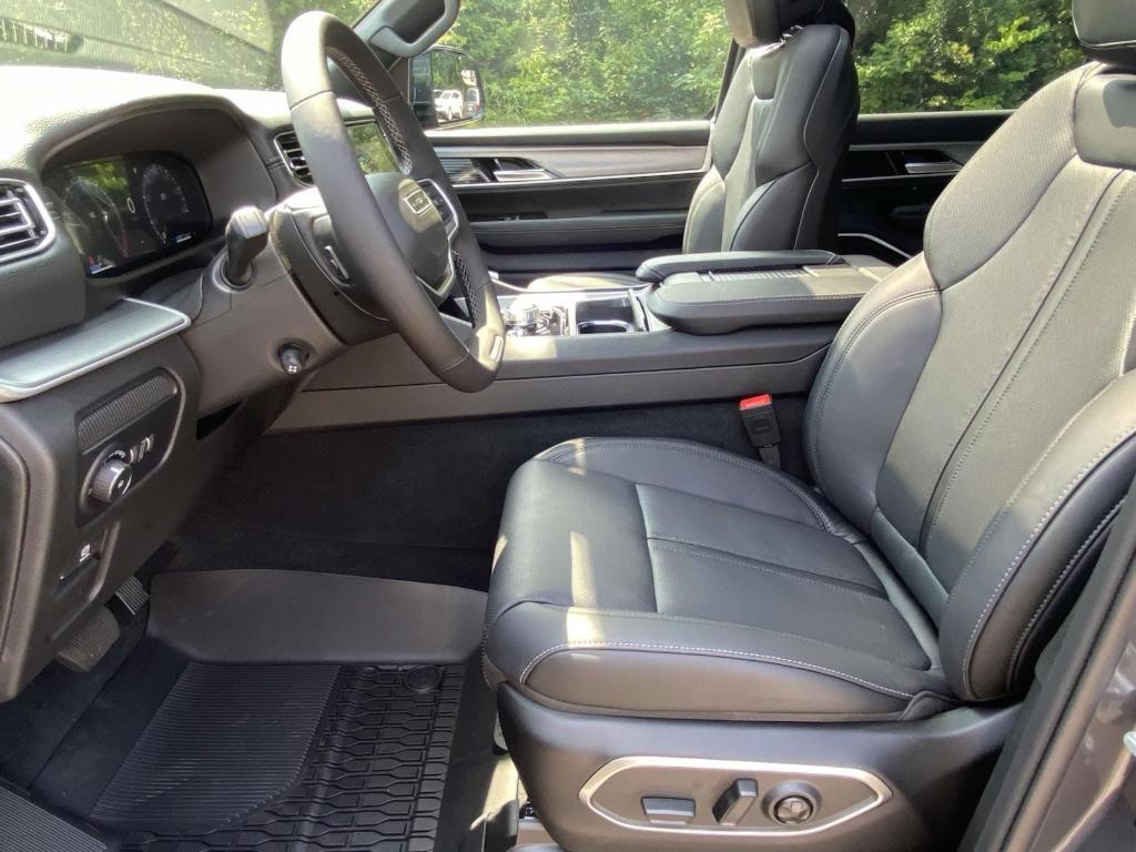 new 2025 Jeep Wagoneer car, priced at $74,530