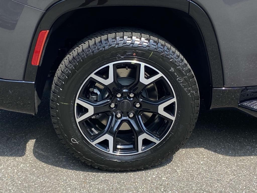 new 2025 Jeep Wagoneer car, priced at $74,530