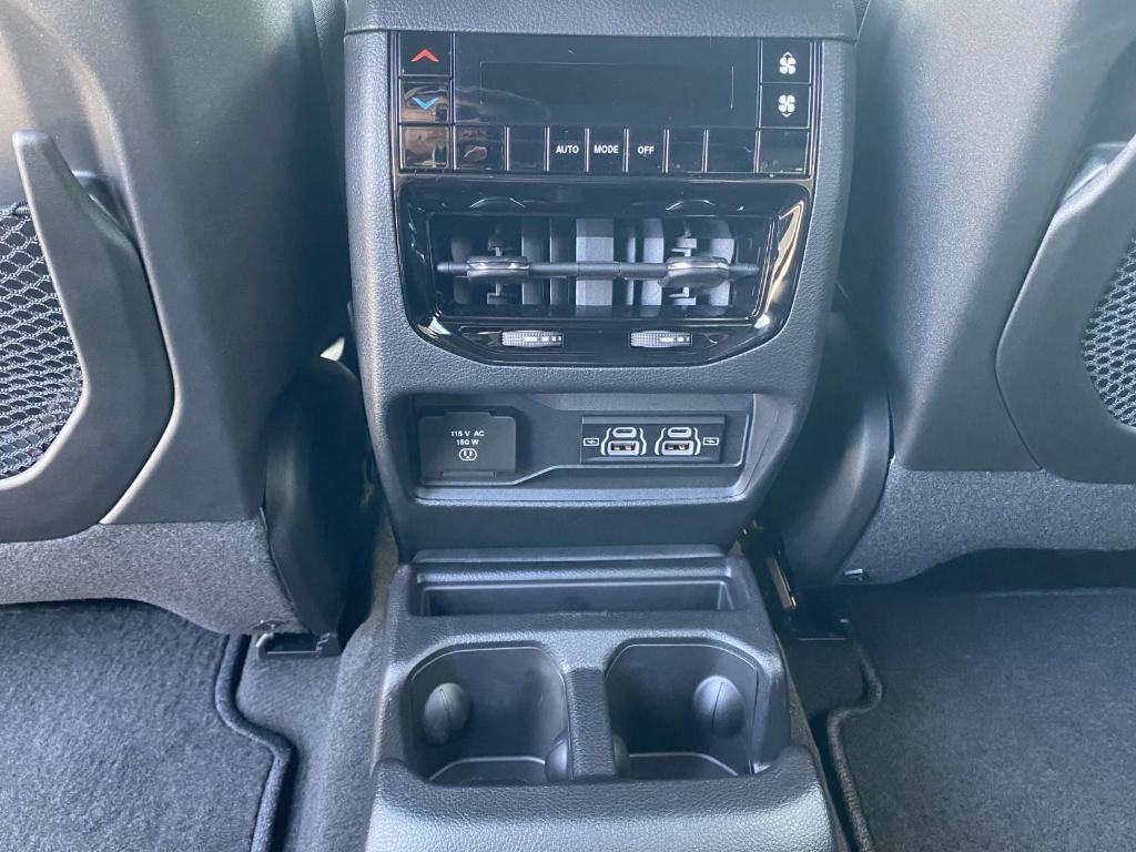 new 2025 Jeep Grand Cherokee L car, priced at $46,462