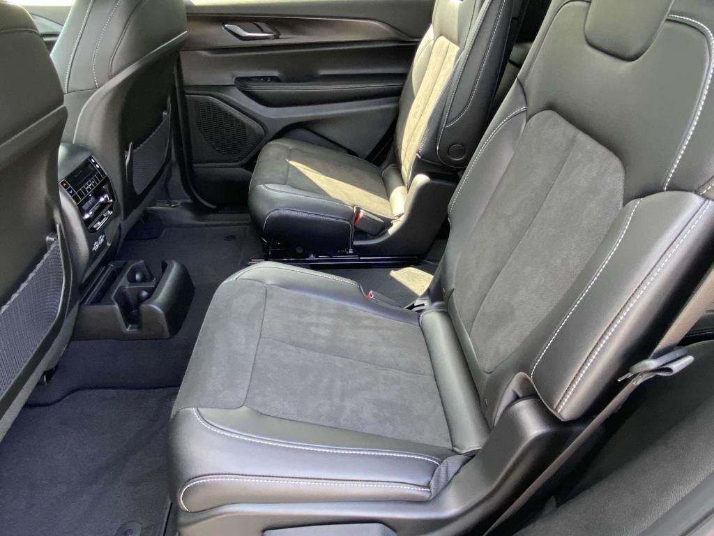 new 2025 Jeep Grand Cherokee L car, priced at $46,462