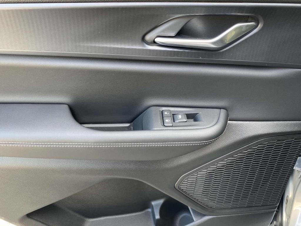 new 2025 Jeep Grand Cherokee L car, priced at $46,462