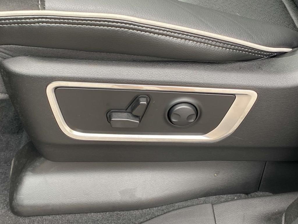 new 2025 Ram 1500 car, priced at $62,391