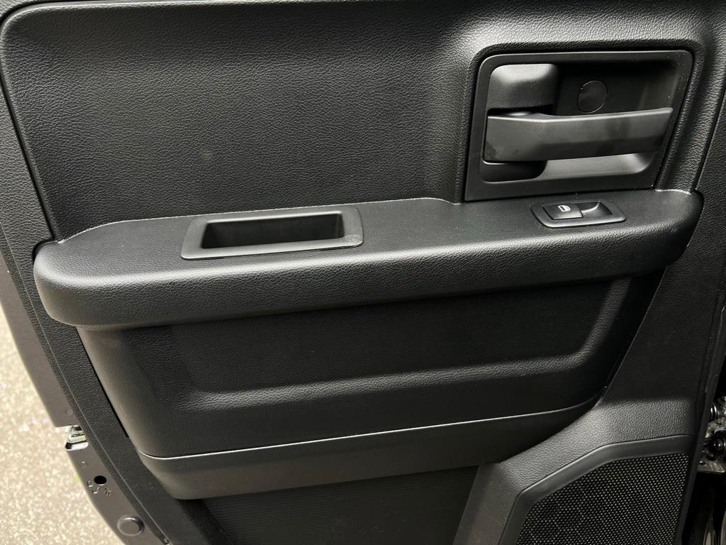 new 2024 Ram 1500 Classic car, priced at $41,319
