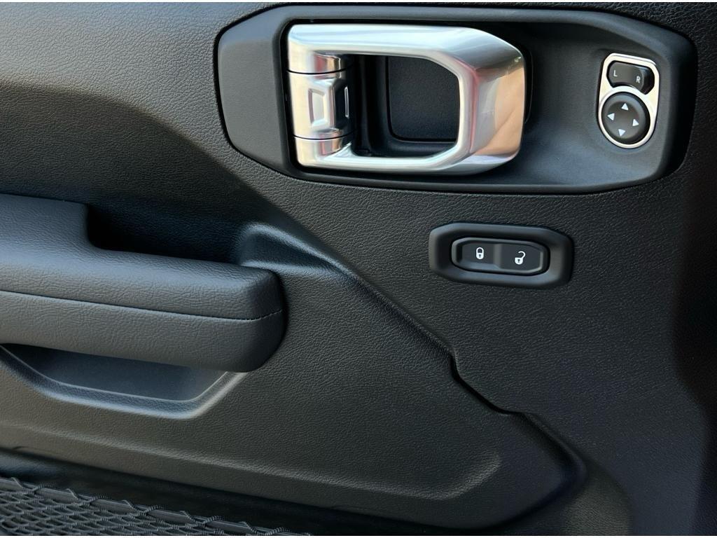 new 2024 Jeep Wrangler car, priced at $48,274