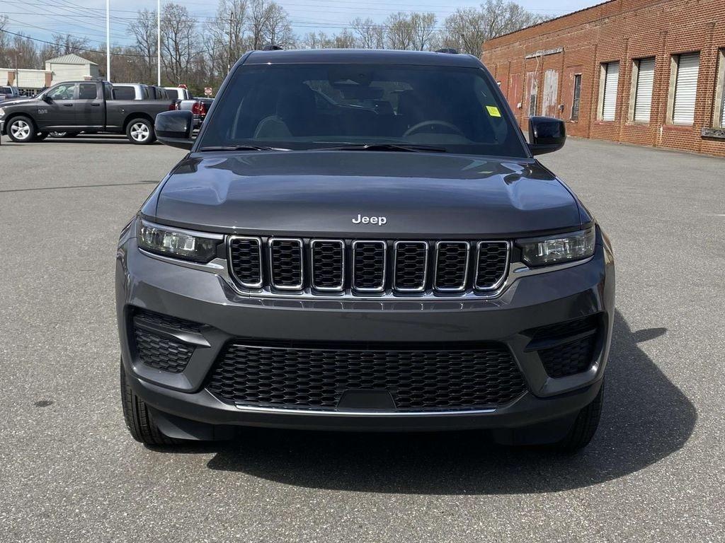 new 2025 Jeep Grand Cherokee car, priced at $42,165