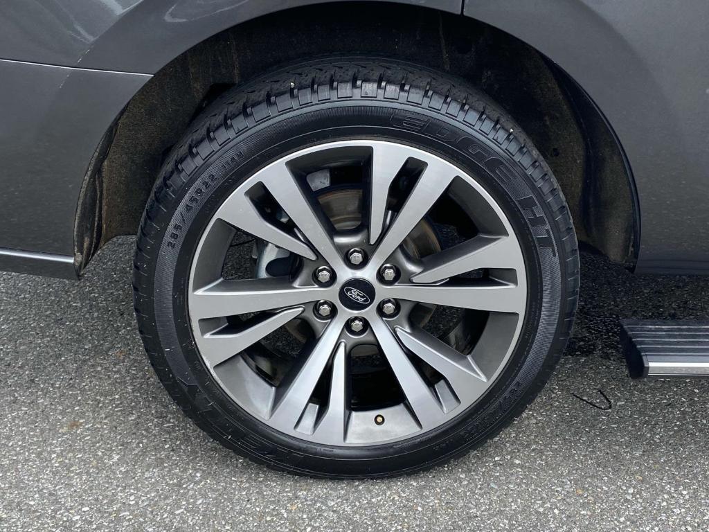 used 2021 Ford Expedition car, priced at $43,689