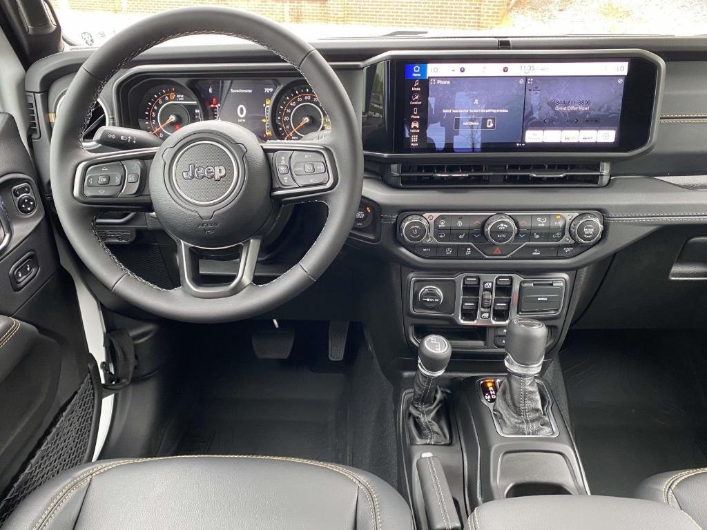 new 2025 Jeep Gladiator car, priced at $46,860