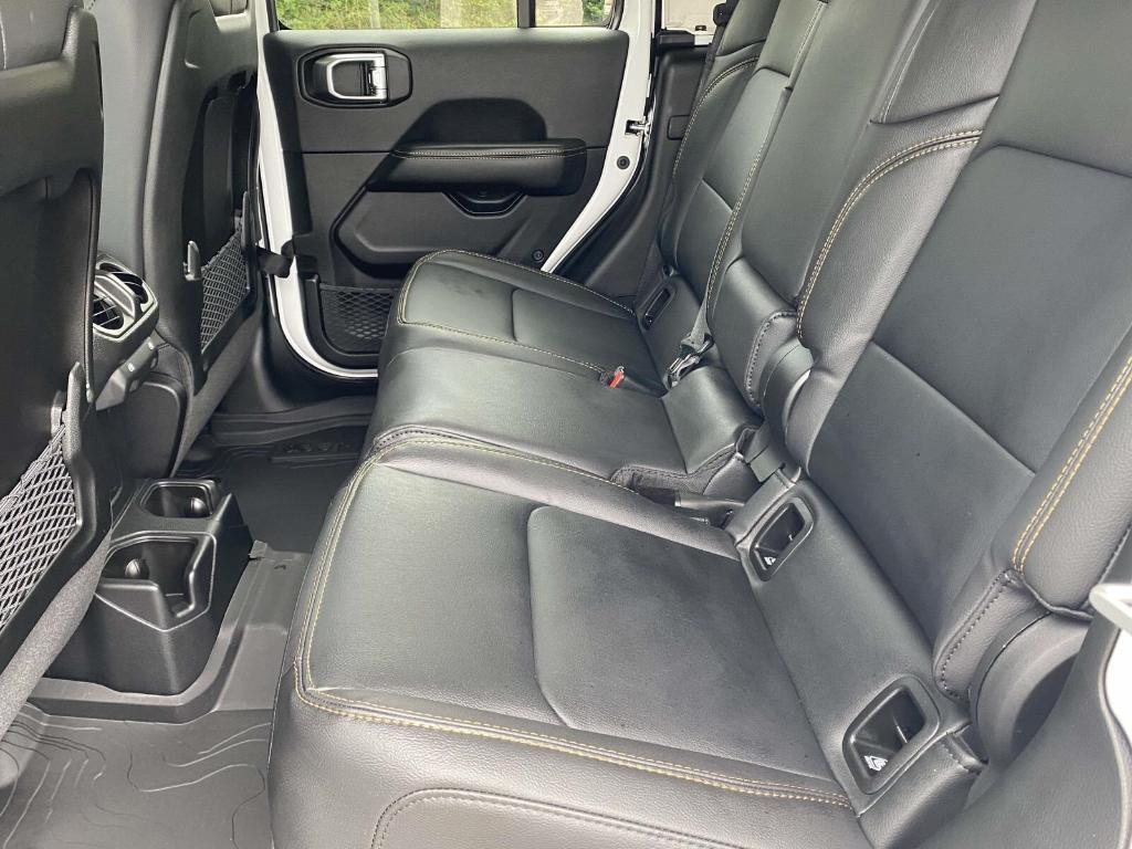 new 2025 Jeep Gladiator car, priced at $46,860