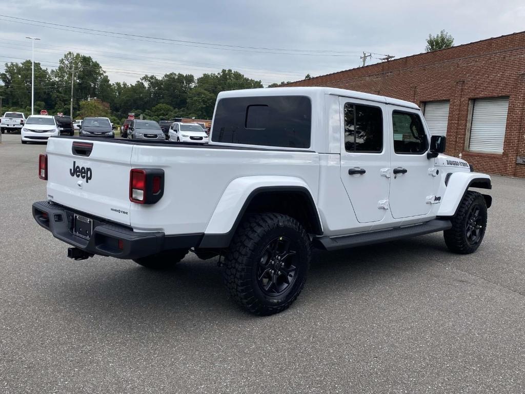 new 2025 Jeep Gladiator car, priced at $46,860