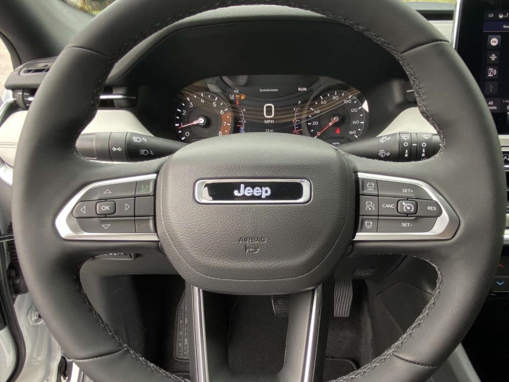 new 2025 Jeep Compass car, priced at $32,648