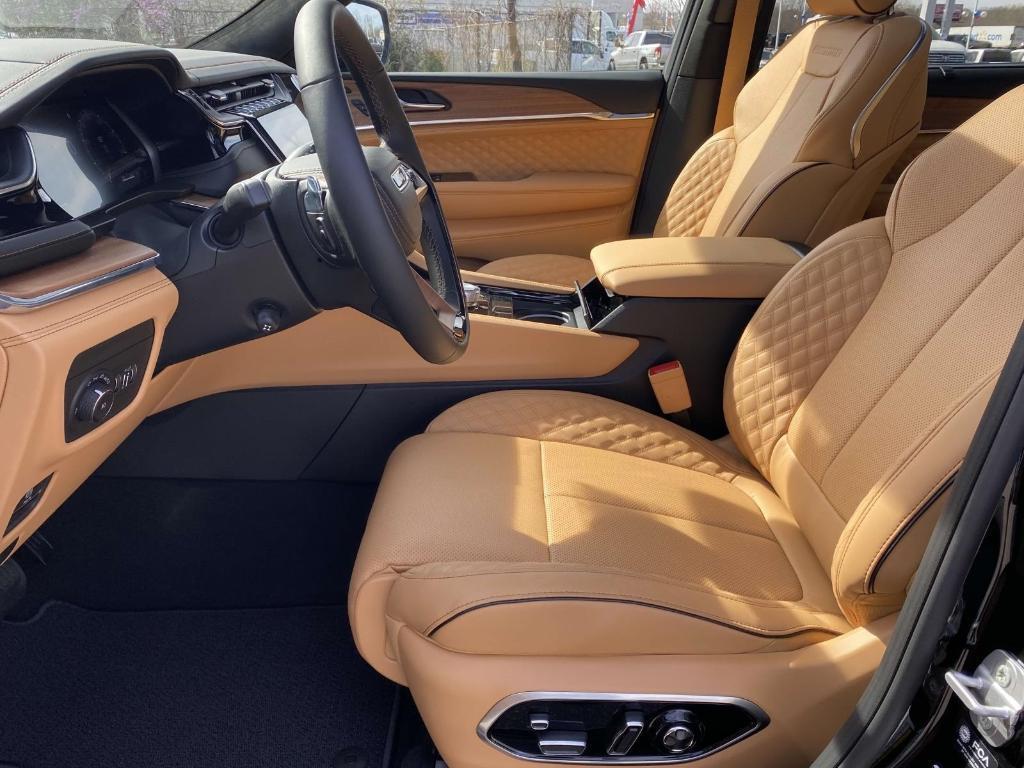 new 2025 Jeep Grand Cherokee L car, priced at $63,256