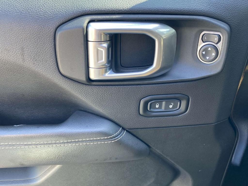 used 2021 Jeep Wrangler Unlimited car, priced at $37,699