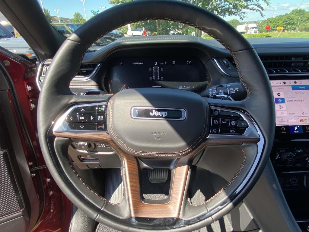 new 2025 Jeep Grand Cherokee car, priced at $61,425