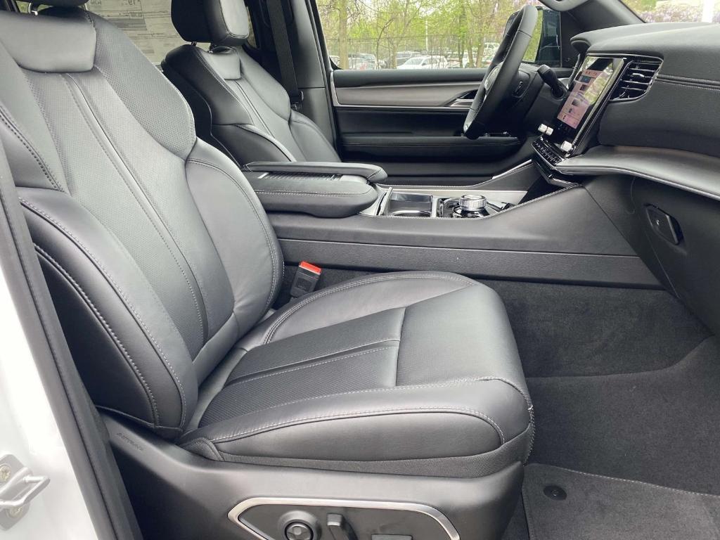 new 2025 Jeep Wagoneer car, priced at $71,735